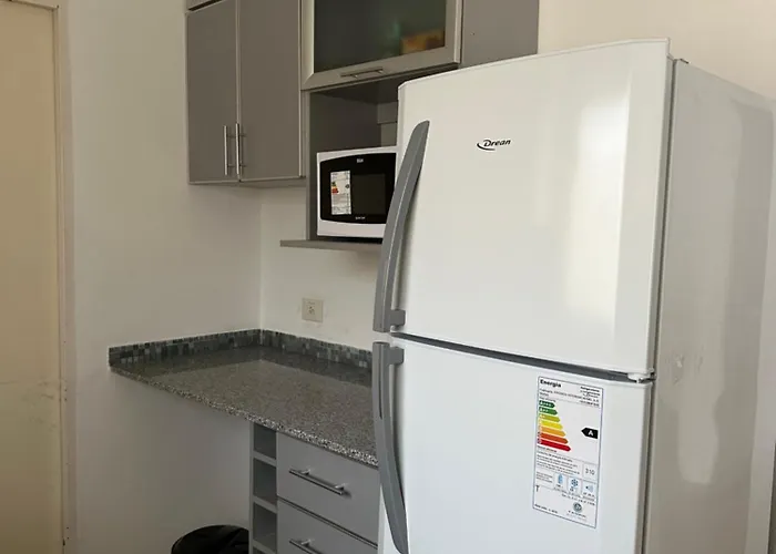 Departamento En Sarmiento Y Av.Alem