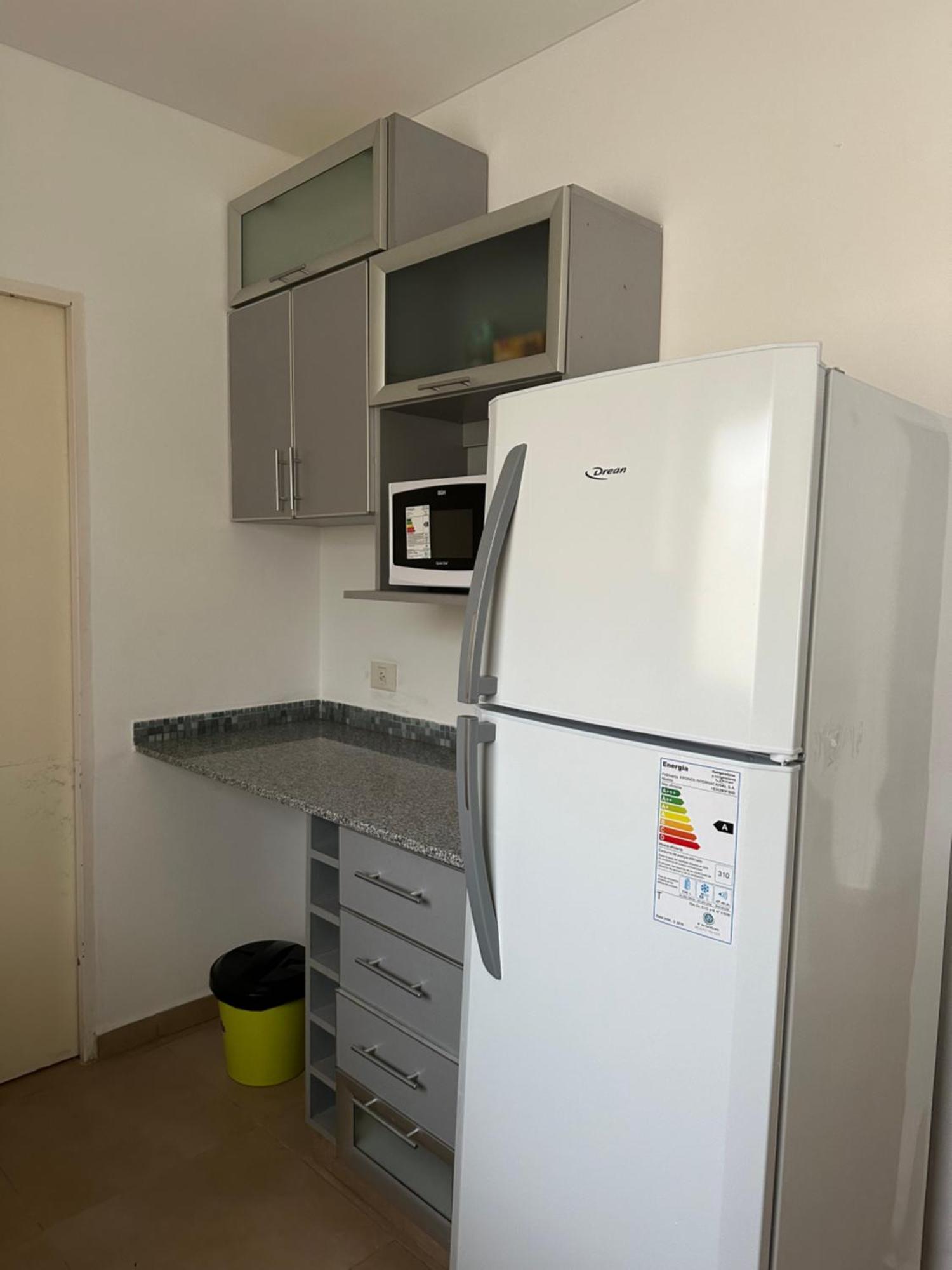 Departamento En Sarmiento Y Av.alem Apartment *