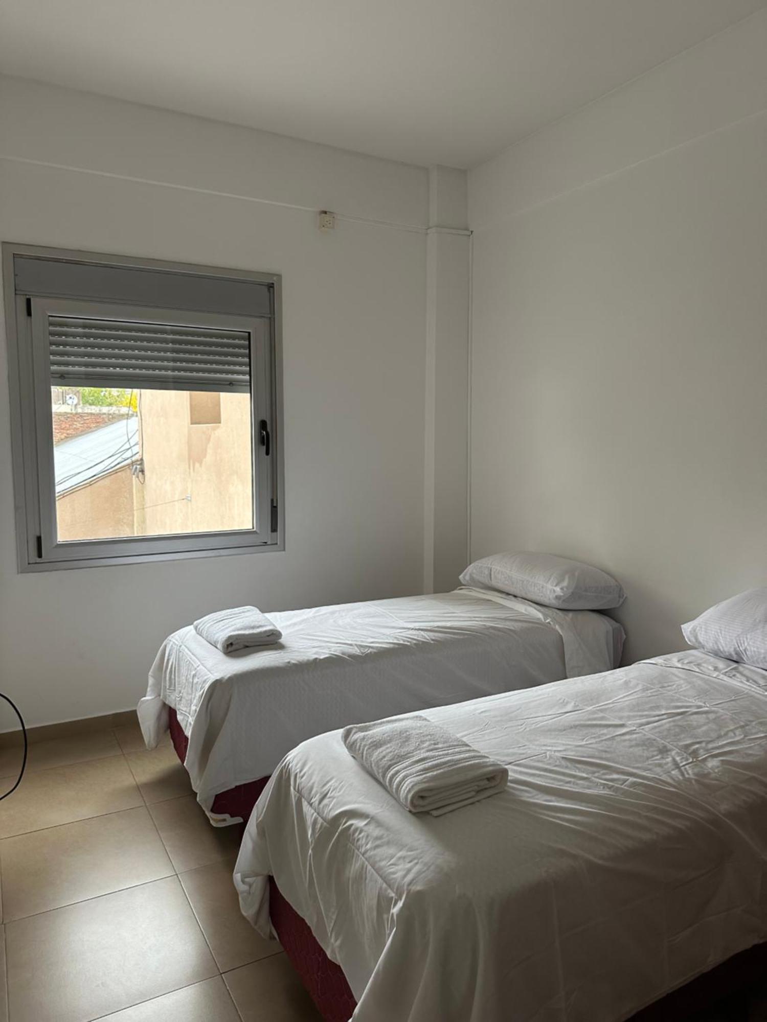 Departamento En Sarmiento Y Av.alem *